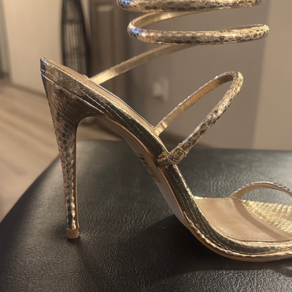 🔥STEVE MADDEN
Exotica Sandal In Gold Snake Brand New Size 7.5🔥 - Picture 3 of 16